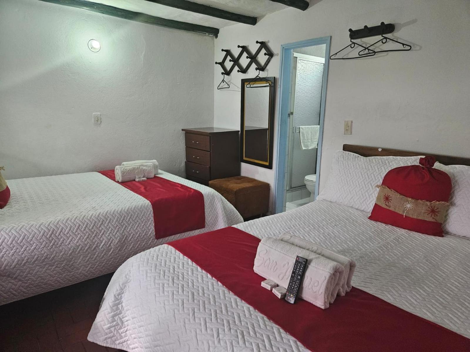 Sanmiguelavilla Hotel"S Vdl Вилья-де-Лейва Номер фото
